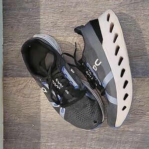 COPY - On Cloud Running Eclipse sneaker (Still Available)